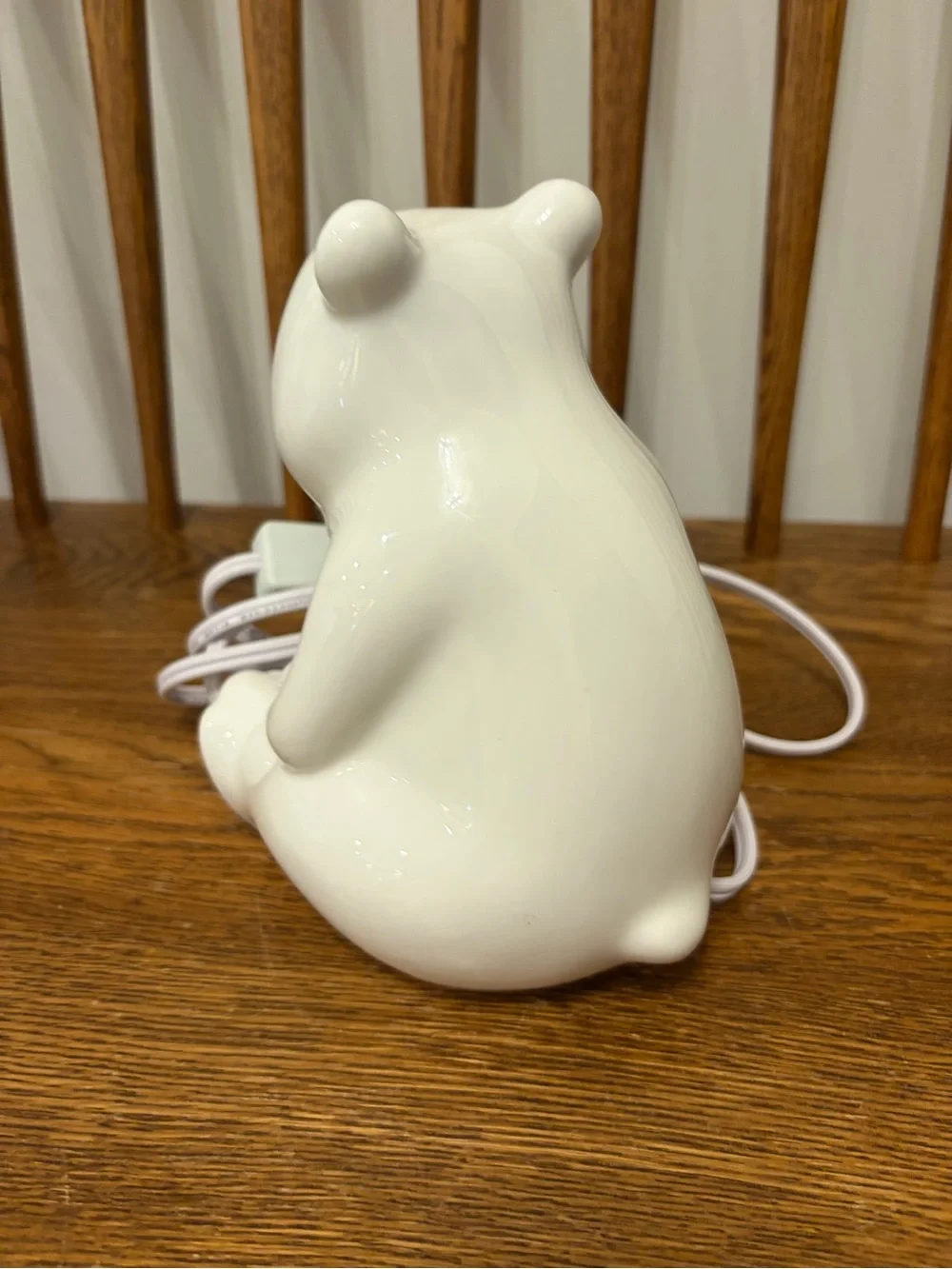 Target Ceramic White Sitting Bear Nightlight Lamp Kids Woodland Decor
